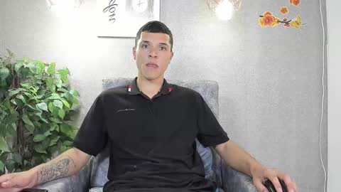 damian_vega13 online show from November 2025 05:39:02 PM