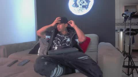 INSTAGRAM  DAMMIANMILLEROFICIAL online show from April 2026 03:31:02 PM