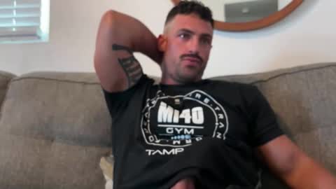 Clyde online show from November 2025 07:12:01 PM