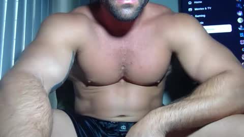 Snapshot of damnimhandsome25 chatting on May 2026 09:12:01 PM Clyde online show from May 2026 09:12:01 PM
