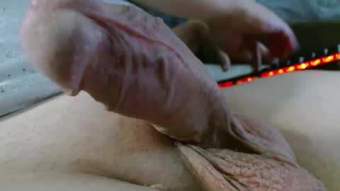 Damocles online show from November 2025 08:43:01 PM