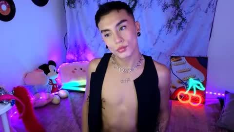 damon_clark_ online show from February 2025 07:16:02 PM