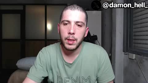Snapshot of damon_hell chatting on May 2026 11:00:01 PM Damon online show from May 2026 11:00:01 PM