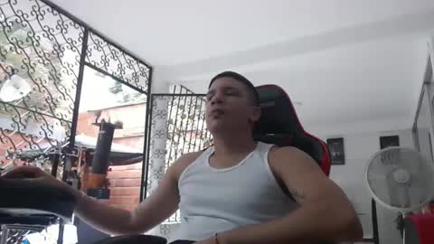 damyan_2003 online show from December 2024 04:53:02 PM