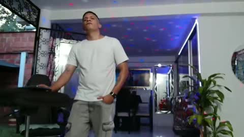 damyan_2003 online show from September 2025 10:54:01 PM