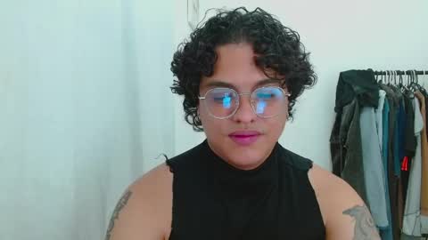 Snapshot of dan_blous chatting on May 2026 01:01:02 AM Diane Blosson online show from May 2026 01:01:02 AM