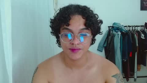 Snapshot of dan_blous chatting on May 2026 04:07:02 AM Diane Blosson online show from May 2026 04:07:02 AM