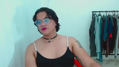 Snapshot of dan_blous chatting on May 2026 01:13:01 AM Diane Blosson online show from May 2026 01:13:01 AM