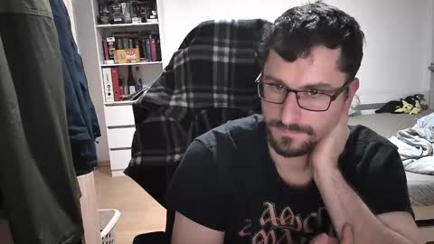 King Dan online show from January 2025 07:50:02 PM