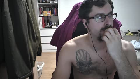 King Dan online show from February 2025 07:04:01 PM