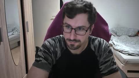 King Dan online show from October 2025 07:22:01 PM