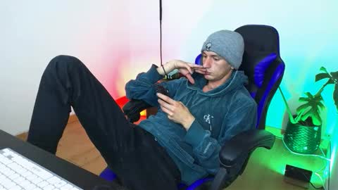 Snapshot of dan_yagami chatting on November 2025 03:49:01 PM Dan and Noah online show from November 2025 03:49:01 PM