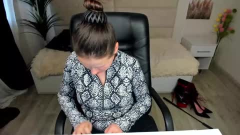 Dana Dom online show from January 2025 07:08:02 AM