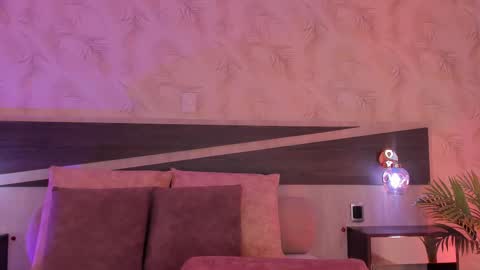 Dana online show from March 2026 03:33:02 AM