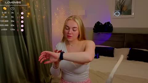 Dana online show from January 2025 08:10:01 PM