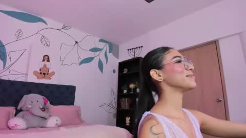 dana_paula online show from October 2025 01:53:02 PM