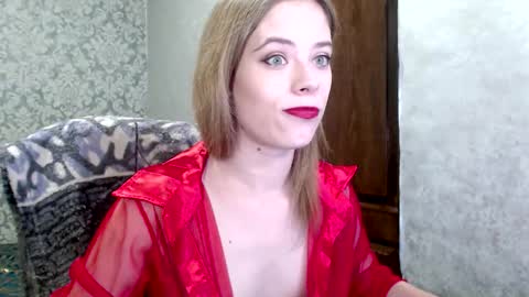 Dana SmileX online show from October 2025 05:56:01 PM