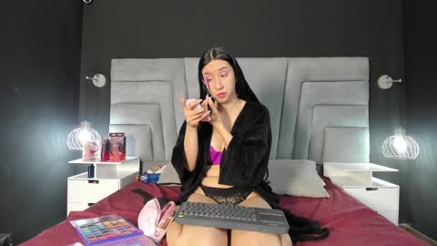    online show from December 2024 09:29:02 PM