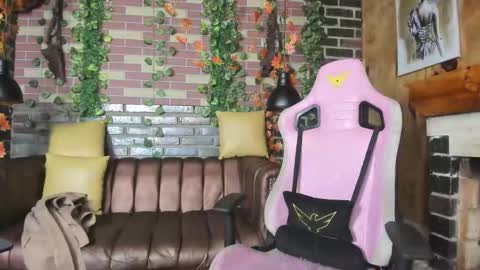    online show from February 2025 04:21:02 AM