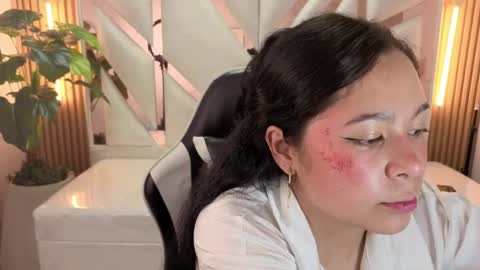 Snapshot of danay_tp chatting on April 2026 06:08:02 PM Dana online show from April 2026 06:08:02 PM