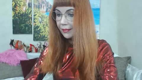 Snapshot of danceglory chatting on November 2025 05:45:02 AM Danceglory online show from November 2025 05:45:02 AM