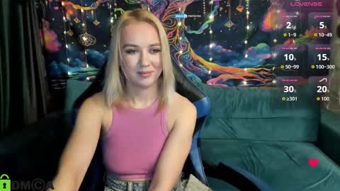 dances_queen online show from February 2026 07:57:02 AM