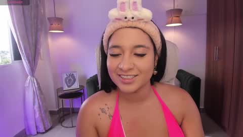 Snapshot of dandara_thompsson chatting on October 2025 08:20:02 PM Dandara online show from October 2025 08:20:02 PM