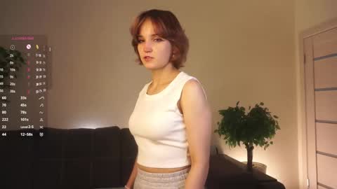 Snapshot of danetterehn chatting on November 2025 05:47:02 PM Elvi online show from November 2025 05:47:02 PM