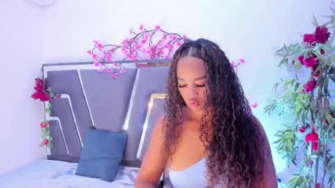 Danfne Torres online show from November 2025 07:24:02 PM