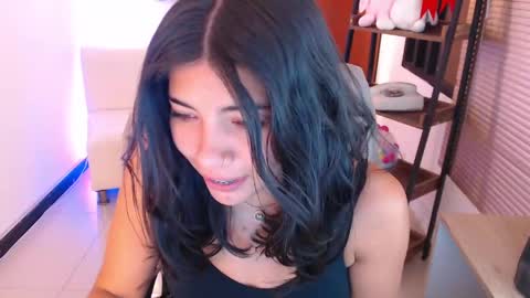 Veronica online show from May 2026 12:12:01 PM