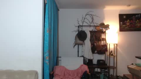 Snapshot of dani_brown19 chatting on June 2026 05:15:01 AM dani_brown19 online show from June 2026 05:15:01 AM