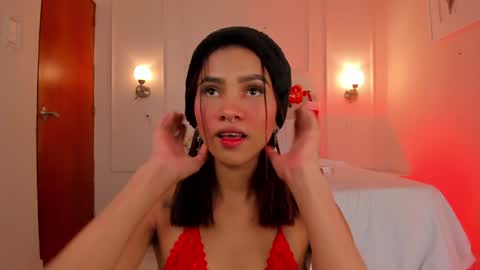 Hi I am Dani online show from December 2024 11:38:02 AM