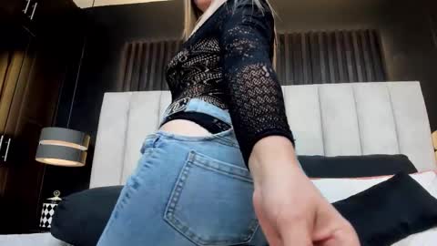 JANE  online show from March 2026 07:52:01 PM