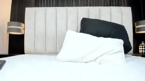 Snapshot of dania_moore_ chatting on June 2026 12:32:02 AM JANE online show from June 2026 12:32:02 AM