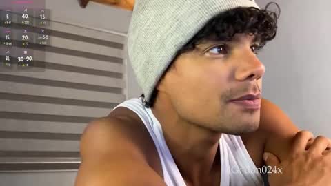 Daniel  online show from November 2025 10:12:01 PM