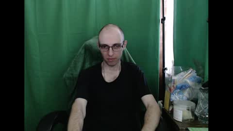 Snapshot of daniel9121 chatting on May 2026 10:43:01 AM Daniel9121 online show from May 2026 10:43:01 AM
