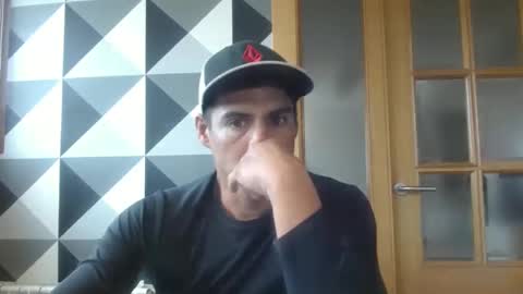 Snapshot of daniel_surfer chatting on December 2024 11:13:01 AM Daniel  online show from December 2024 11:13:01 AM