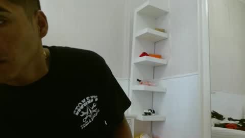 Snapshot of daniel_surfer chatting on October 2025 11:16:01 AM Daniel  online show from October 2025 11:16:01 AM