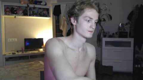 Snapshot of daniel_yumm chatting on April 2026 10:54:02 PM Daniel online show from April 2026 10:54:02 PM