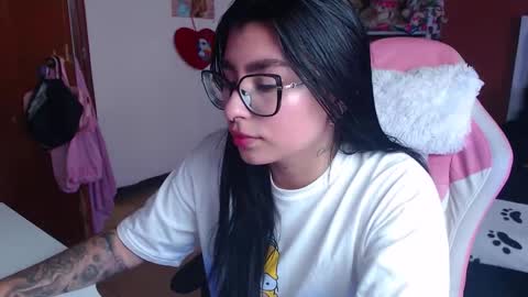 Snapshot of daniela_cute22 chatting on September 2025 05:13:01 PM DANIELA online show from September 2025 05:13:01 PM