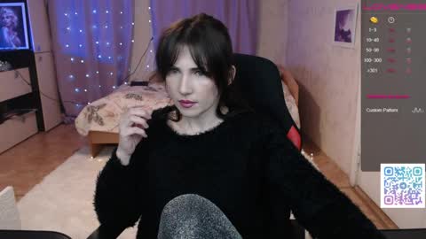 Daniela Cooper online show from April 2026 06:16:01 PM