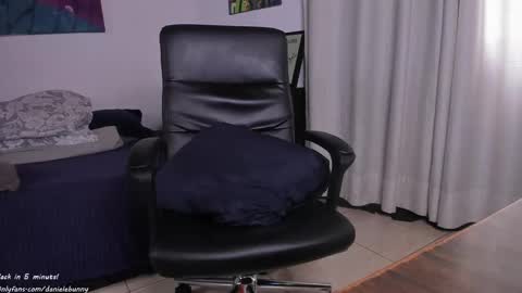 Daniele Bunny online show from April 2026 07:58:02 PM