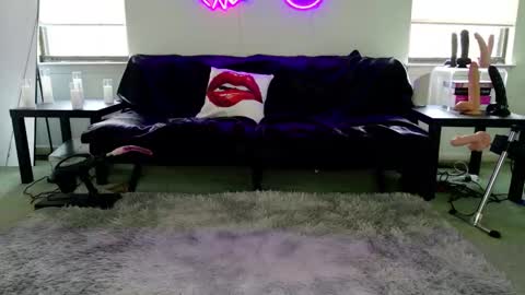 Danielle Banks online show from December 2025 03:19:02 PM