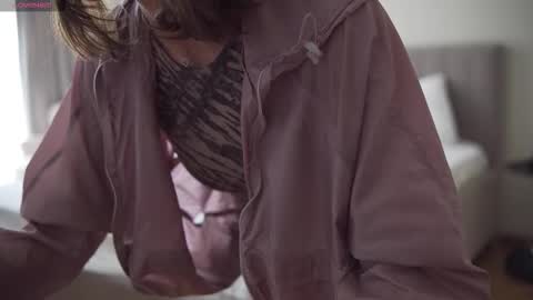 Snapshot of danielle_thomas chatting on September 2025 08:03:02 AM Danielle online show from September 2025 08:03:02 AM