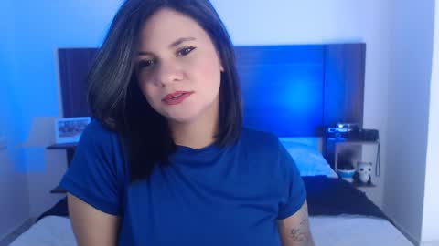 daniellerain online show from March 2025 05:18:02 PM