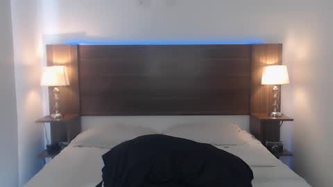 daniellerain online show from November 2025 05:33:02 PM