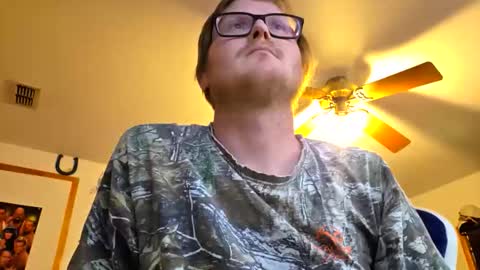 Daniel    y. online show from February 2026 09:08:01 PM