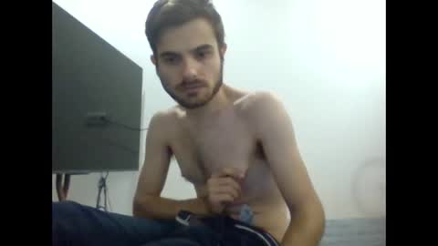 Snapshot of danievio21 chatting on May 2026 12:38:01 AM danievio21 online show from May 2026 12:38:01 AM