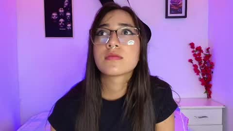 Snapshot of daniifranco chatting on April 2026 02:56:01 AM daniela online show from April 2026 02:56:01 AM