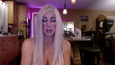 DanikaWhite69 online show from October 2025 08:34:02 AM